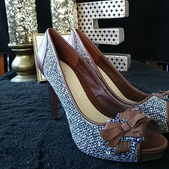 NWOT!! Denim heels - Picture 4 of 5